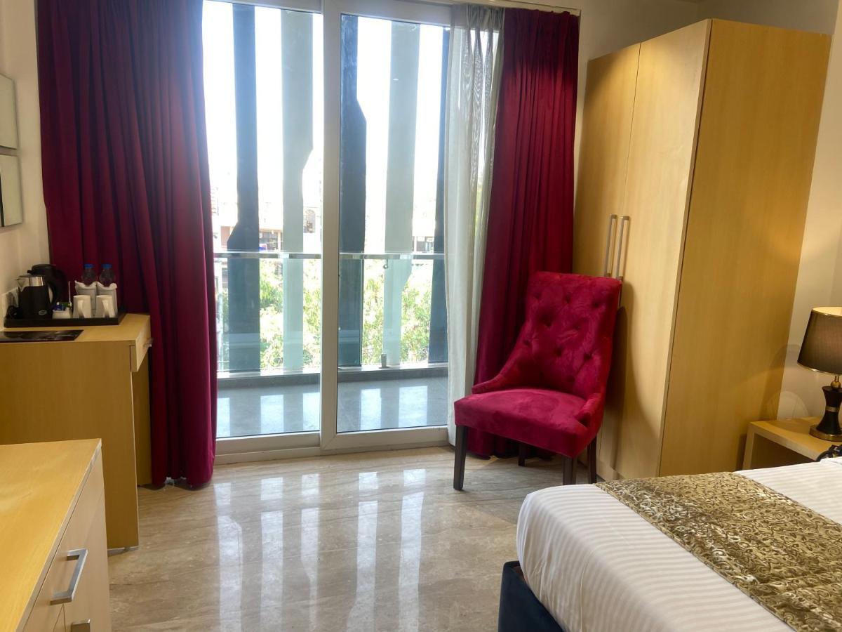 Hotel Malbork Inn Rajouri Garden Delhi - Couple Friendly Local Ids Accepted New Delhi Buitenkant foto